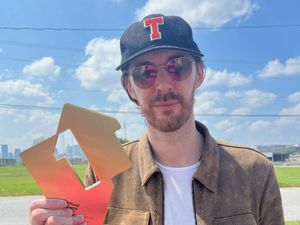 Supporting image for story: Hozier claims first UK Number 1 album