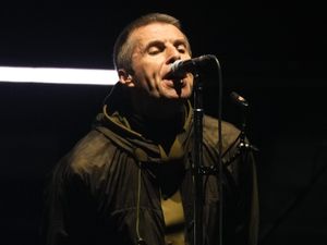 Supporting image for story: Oasis dominate UK album charts following start of world tour