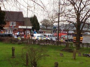 Supporting image for story: Gailey Island smash causes rush hour delays