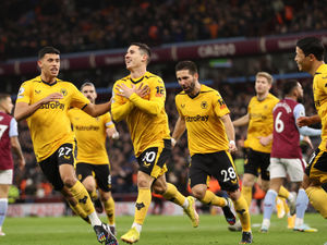 Supporting image for story: Wolves sweating on injury issues ahead of Liverpool fixture