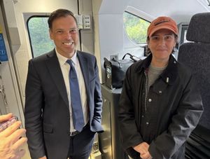 Ken was able to give Sharlene Spiteri from a Texas a pep talk about Llangollen before her sell out concert.