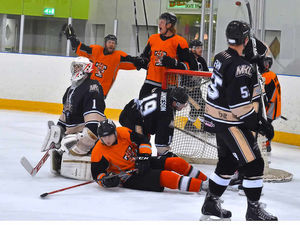 Supporting image for story: No letting up from rampant Telford Tigers