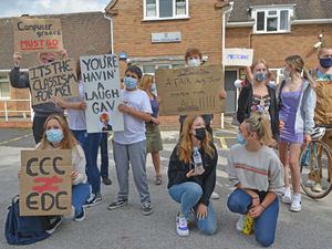 Supporting image for story: University leaders welcome Government U-turn on A-Levels and GCSEs