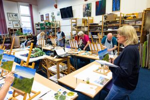 The series began with an exploration of colour mixing with oils, before the group embarked on a four week detailed landscape project