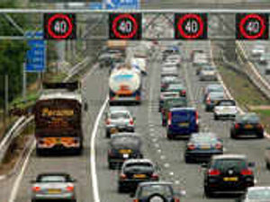 Supporting image for story: Drivers could pay £5 to use hard shoulder