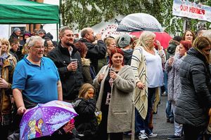 Crowds at the Help for Heroes fun day