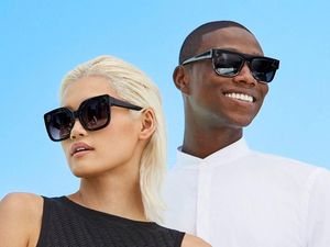 Supporting image for story: Snapchat adds two new Spectacle frame styles