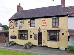 Supporting image for story: The Railway pub in Pelsall shuts suddenly