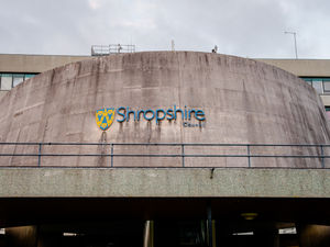 Supporting image for story: Pool closure highlights need for new facility