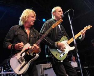 Supporting image for story: Status Quo go down down to Chase