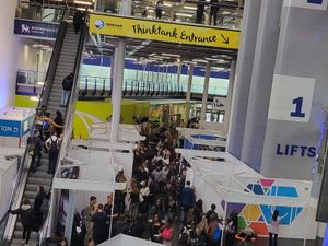 Supporting image for story: Ladder for the Black Country: Thousands attend apprenticeships event