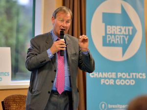 Supporting image for story: Brexit Party MEP Rupert Lowe will bid to unseat Ian Austin in future general election