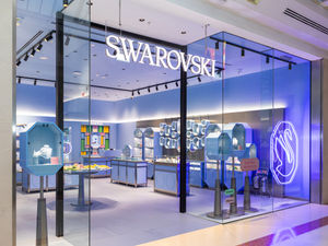 Supporting image for story: Merry Hill shopping centre welcomes two big-name stores