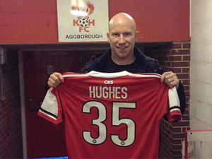 Supporting image for story: Kidderminster Harriers sign Lee Hughes