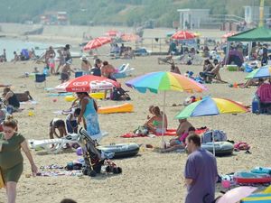 Supporting image for story: The world will be abnormally hot for the next four years, experts predict