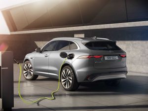 Supporting image for story: New Jaguar F-Pace revealed with electrified powertrain
