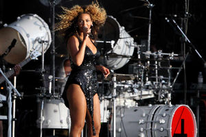Supporting image for story: Beyonce adds second Birmingham date to world tour