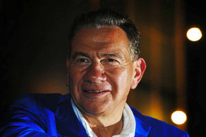 Supporting image for story: Michael Portillo speaks to Wolverhampton crowds in A Game of Two Halves