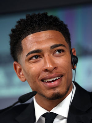 Real Madrid new signing Jude Bellingham smiling during his press conference