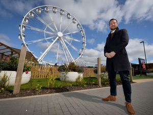 Supporting image for story: Big wheel opens at McArthurGlen Designer Outlet in Cannock