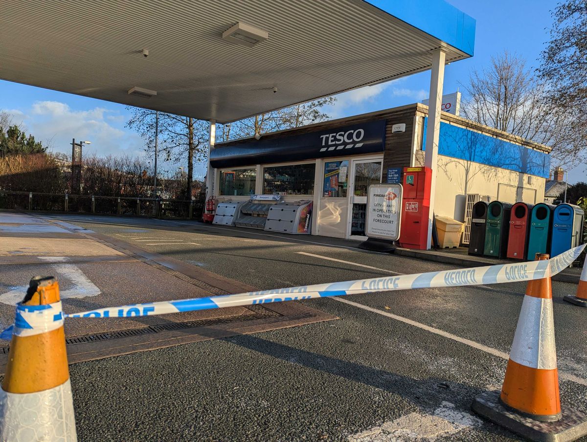 Two plead guilty to Tesco petrol station burglary where &pound;6,400 was taken using E-bikes