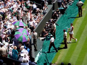 Supporting image for story: Sabalenka gives water to Wimbledon spectators amid sweltering conditions