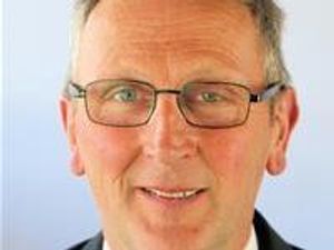 Supporting image for story: Chairman of the Pensions and Investment committee to get £8,800 pay rise