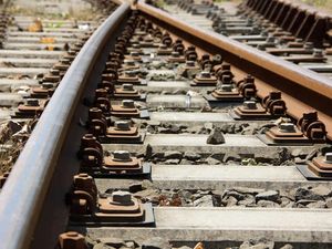 Supporting image for story: Rail services hit by delays over defective track