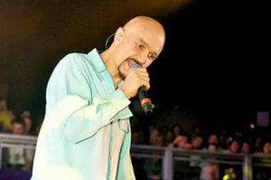 Supporting image for story: James thrill Birmingham's O2 Academy