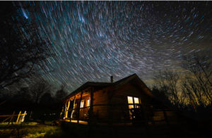 Quabbs Cabin at night