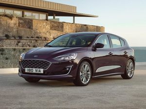 Supporting image for story: Commercial vehicle range is keeping diesel engines alive