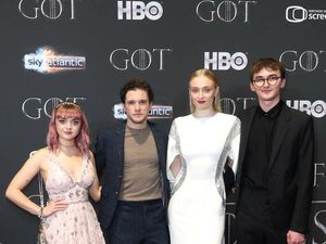 Supporting image for story: One million back petition demanding GoT final season is remade