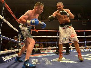 Supporting image for story: Frankie Gavin fightback futile at the Civic