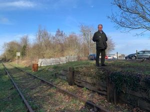 Supporting image for story: Transport minister gives backing to restoration of rail line