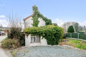 The two/three bedroom cottage requires renovation and modernisation. Picture: Rightmove/Halls Estate Agents.