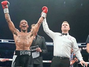 Supporting image for story: Kirstie Bavington and Tyler Denny hold on as Osama Mohamed eyes medal