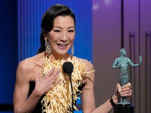 Supporting image for story: Michelle Yeoh and Ke Huy Quan make history at SAG awards