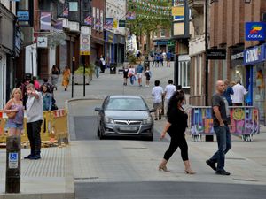 Supporting image for story: Motorists flout new Shrewsbury traffic rules as businesses and residents criticise changes