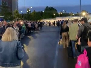 Supporting image for story: What passengers must do to cut down Birmingham Airport security waits