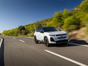 Supporting image for story: First Drive: The Citroen C5 Aircross is a comfortable and efficient all-round package