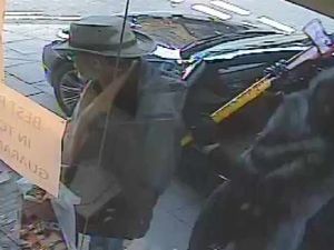 Supporting image for story: Police still searching for Halesowen axe attackers caught on CCTV