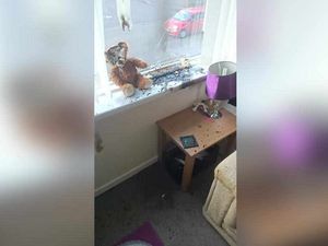 Supporting image for story: Woman injured in oil burner flat fire