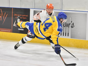 Supporting image for story: Telford Tigers lose final pre-season game