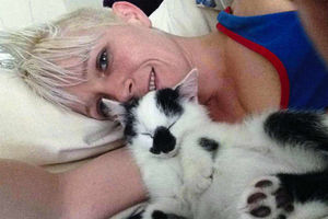 Supporting image for story: Shropshire cat owner calls for warning stickers after kitten killed by lily poisoning