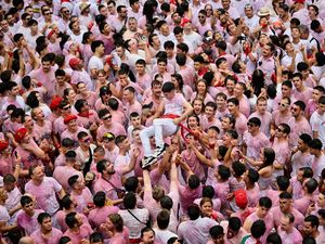 Supporting image for story: Pamplona draws thousands of revellers for bull-running festival