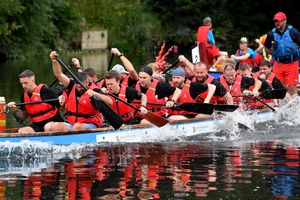 These rowers make a splash at the Severn Hospice Dragon Boat Festival