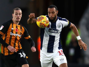 Supporting image for story: Matt Phillips recalled by Alex McLeish for Scotland games