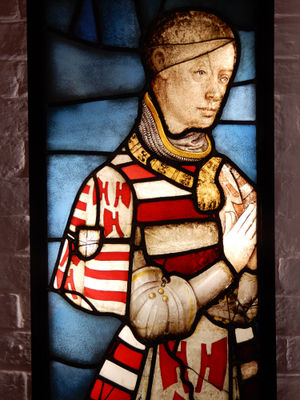 The only known surviving piece is a backlit feature at Keith Cattell's home.