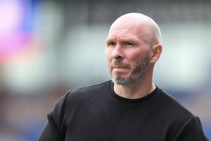 Supporting image for story: Michael Appleton gives update on Max Mata following Shrewsbury draw