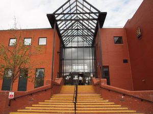 Leicester Crown Court entrance